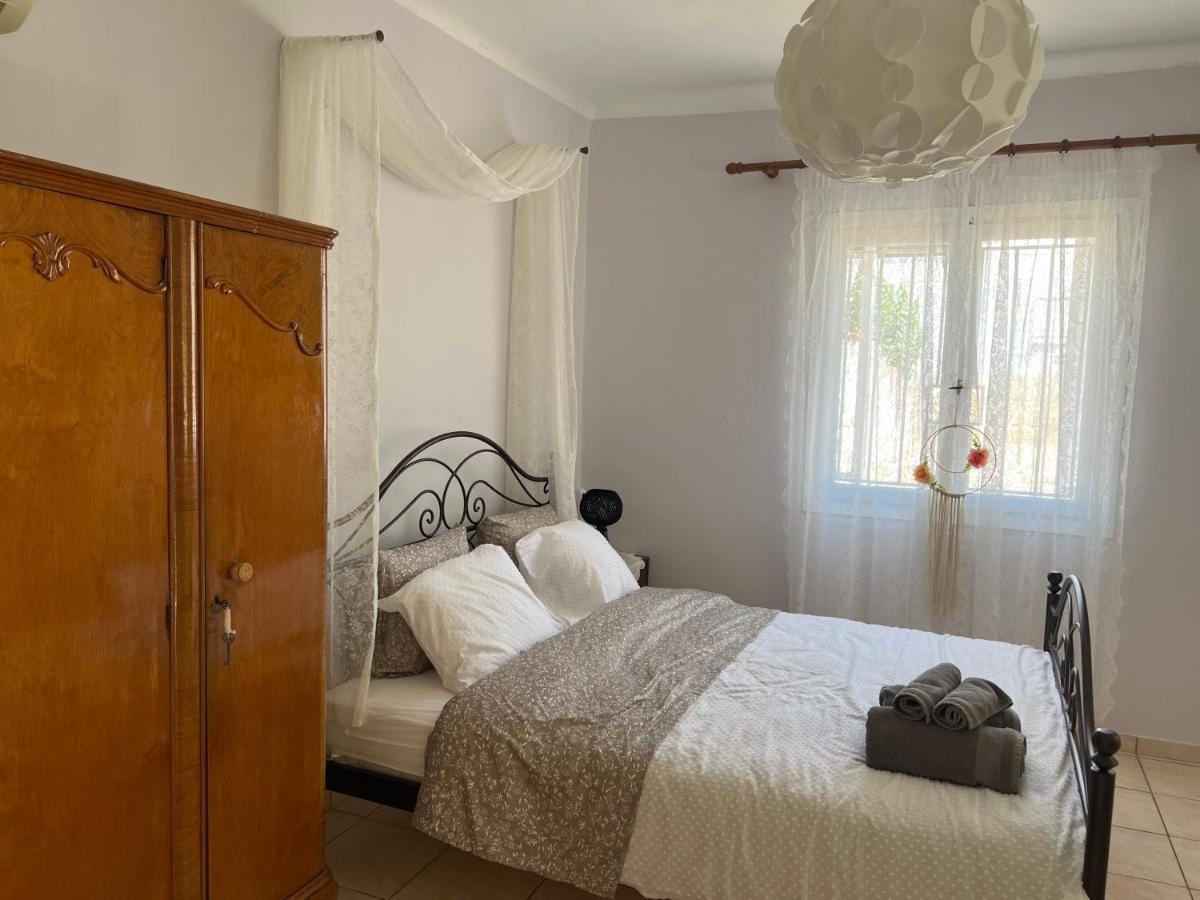 CorinthYiayia Katina'S House公寓 外观 照片